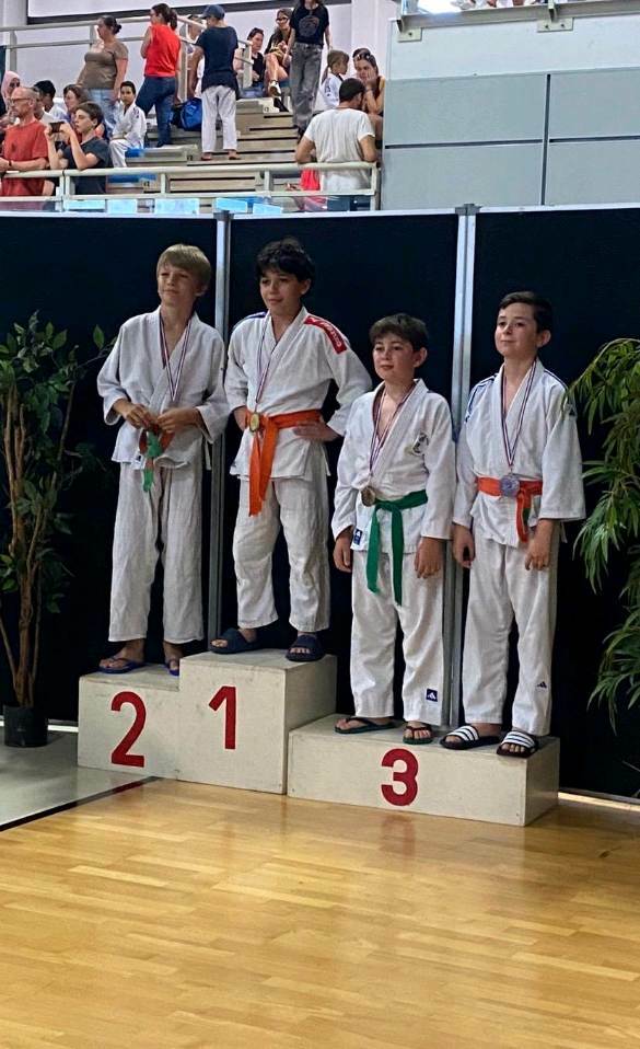 Tomodachi Dojo de l'entre deux mers était à VILLENAVE D'ORNON ce week-end